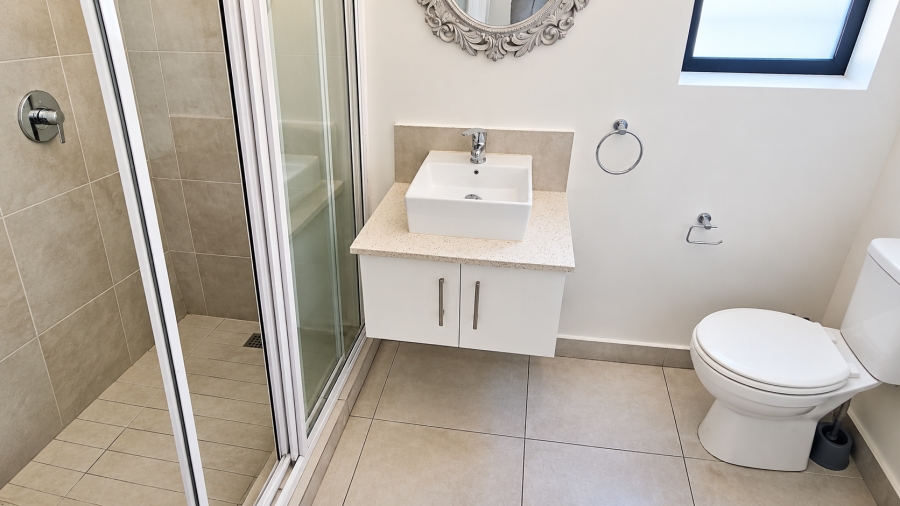 3 Bedroom Property for Sale in Peerless Park North Western Cape